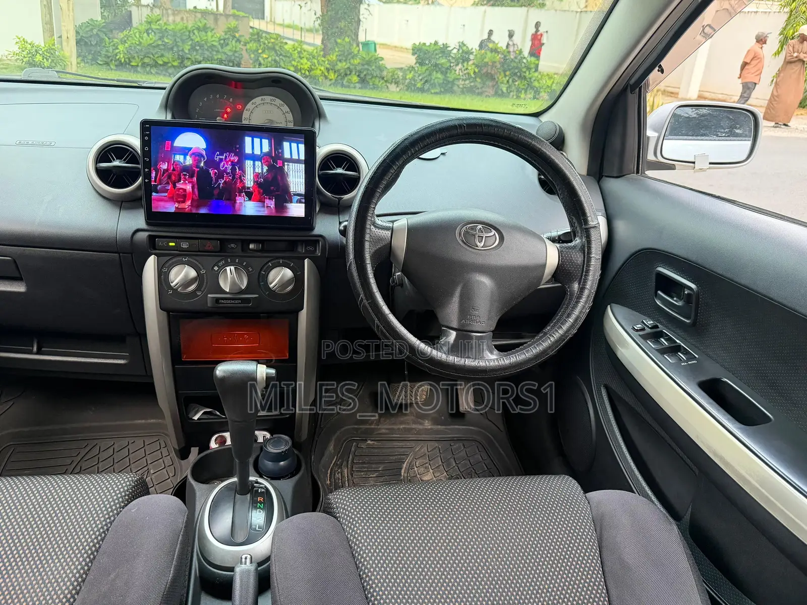 Toyota IST 2005 Silver