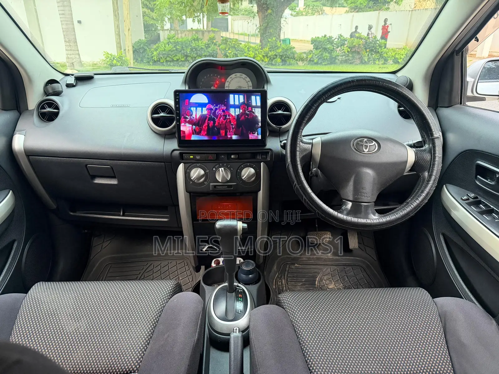 Toyota IST 2005 Silver