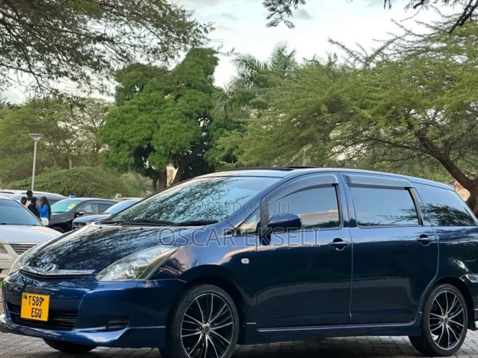 Toyota Wish 2004 Blue