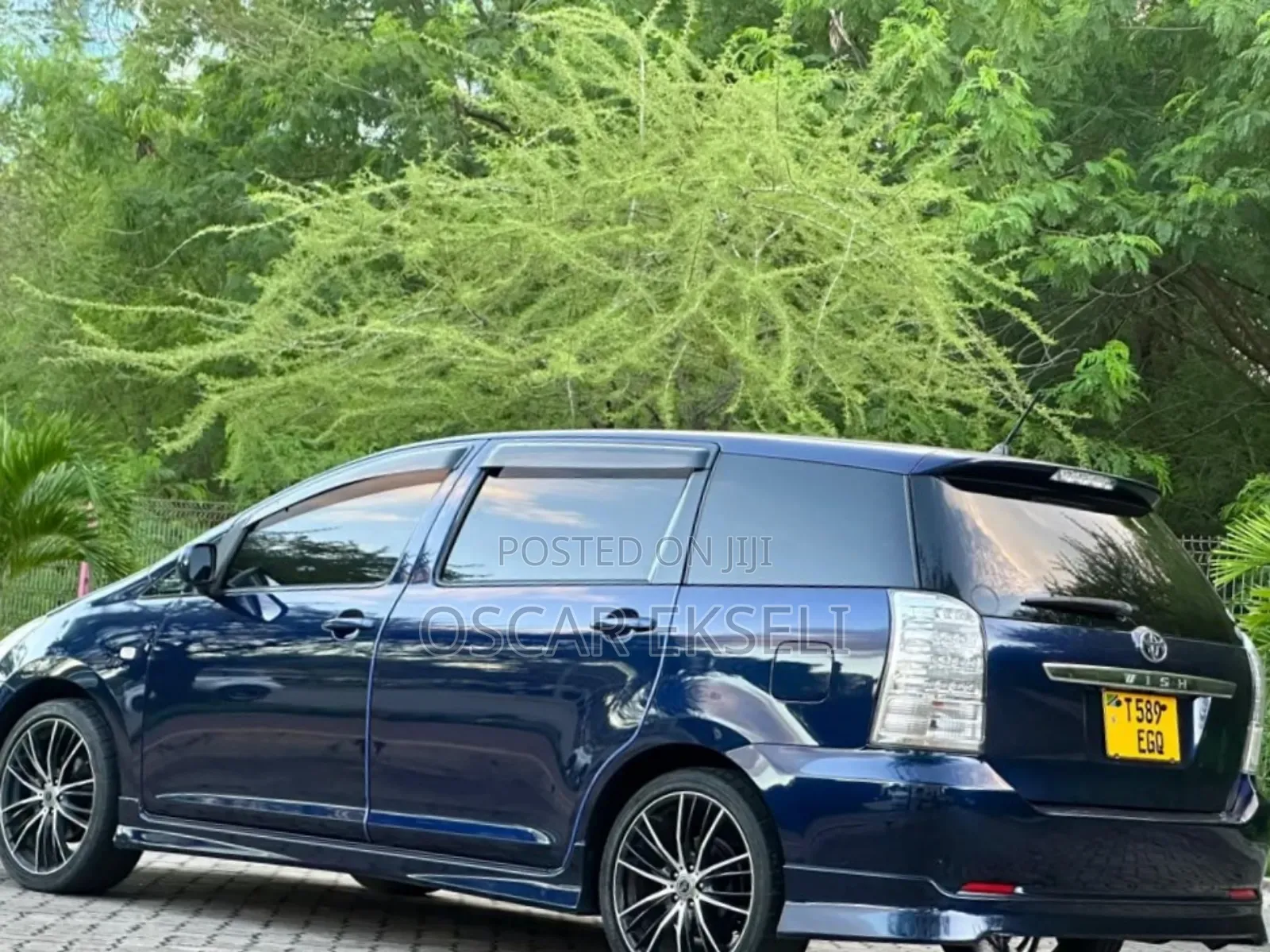 Toyota Wish 2004 Blue
