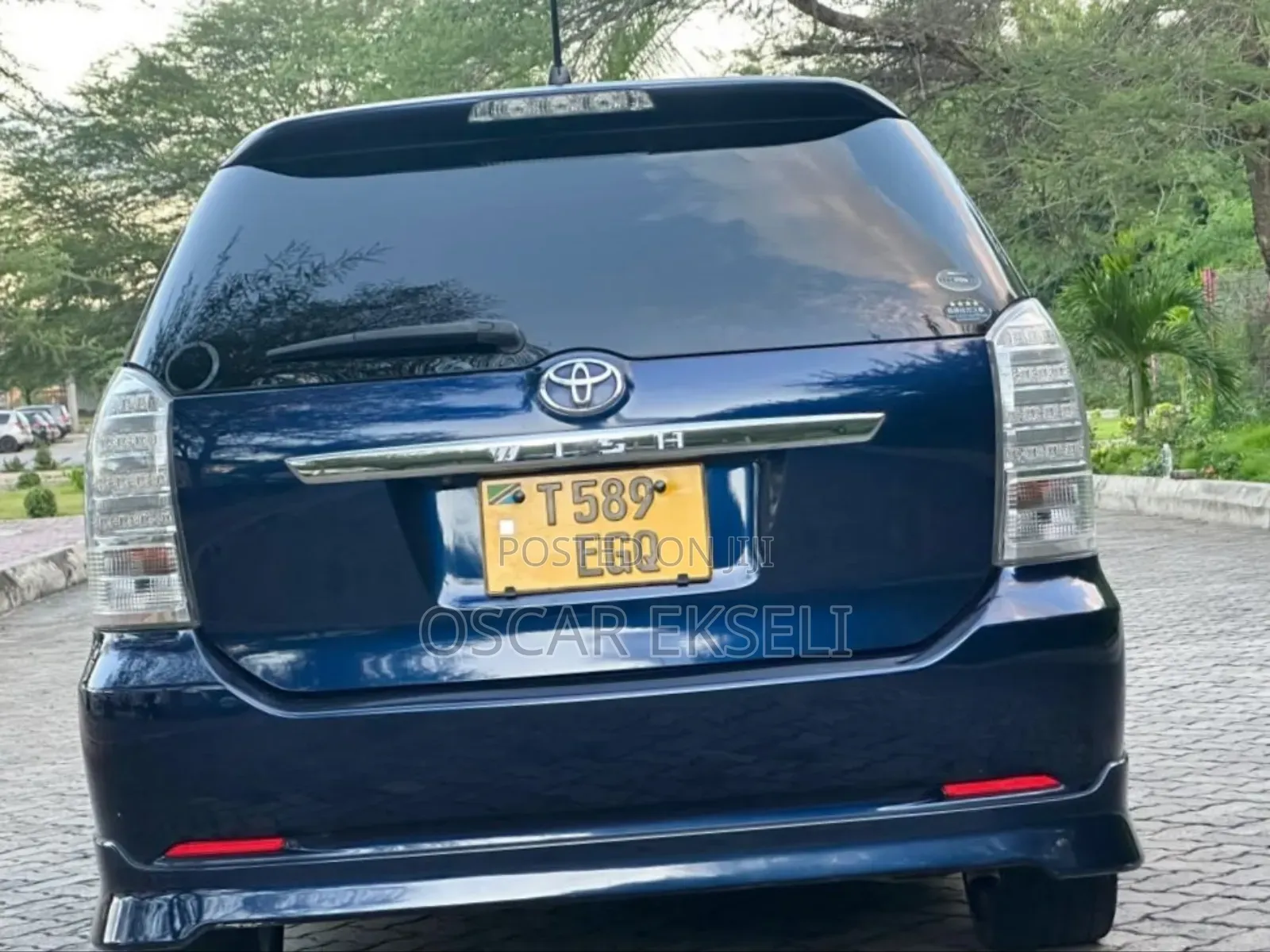 Toyota Wish 2004 Blue