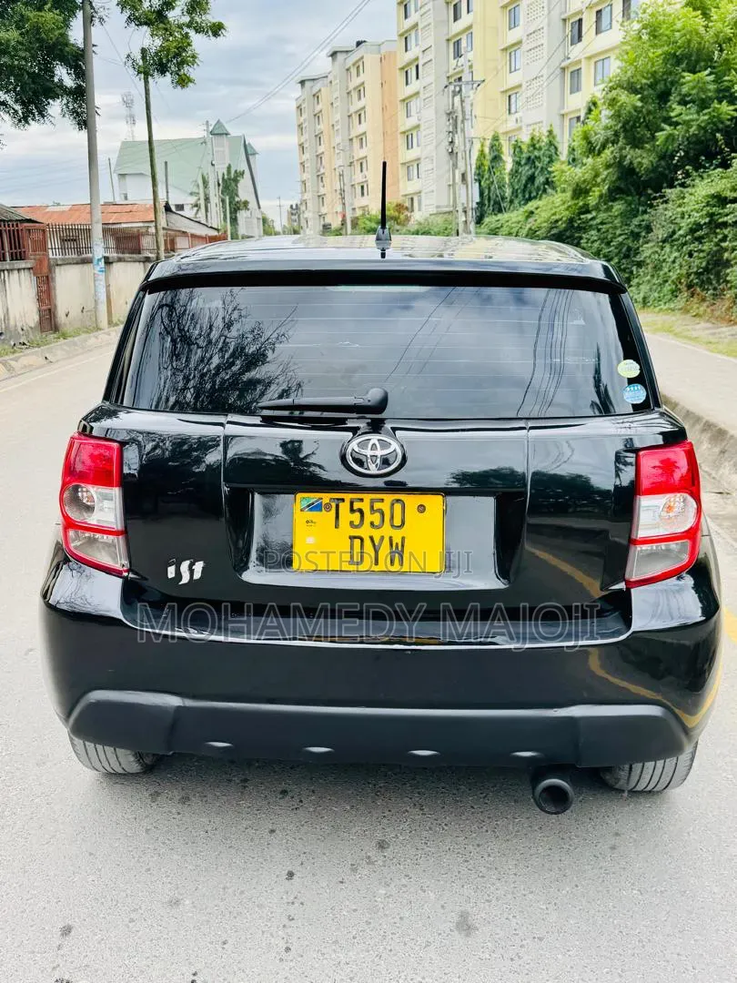 Toyota IST 2008 Black