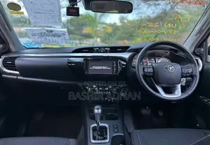 Toyota Hilux Revo Double Cab Deisel 2.4 AWD 2022 Beige