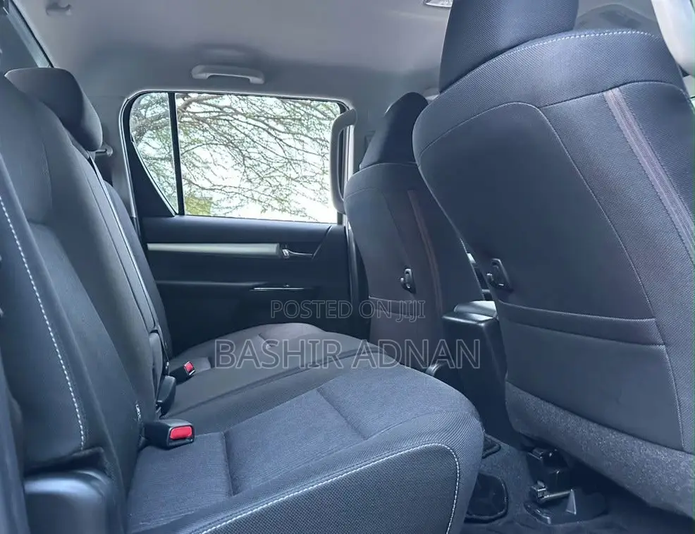 Toyota Hilux Revo Double Cab Deisel 2.4 AWD 2022 Beige