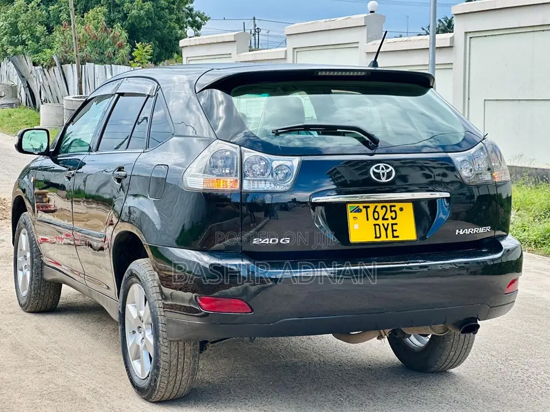 Toyota Harrier 2.4 2006 Black