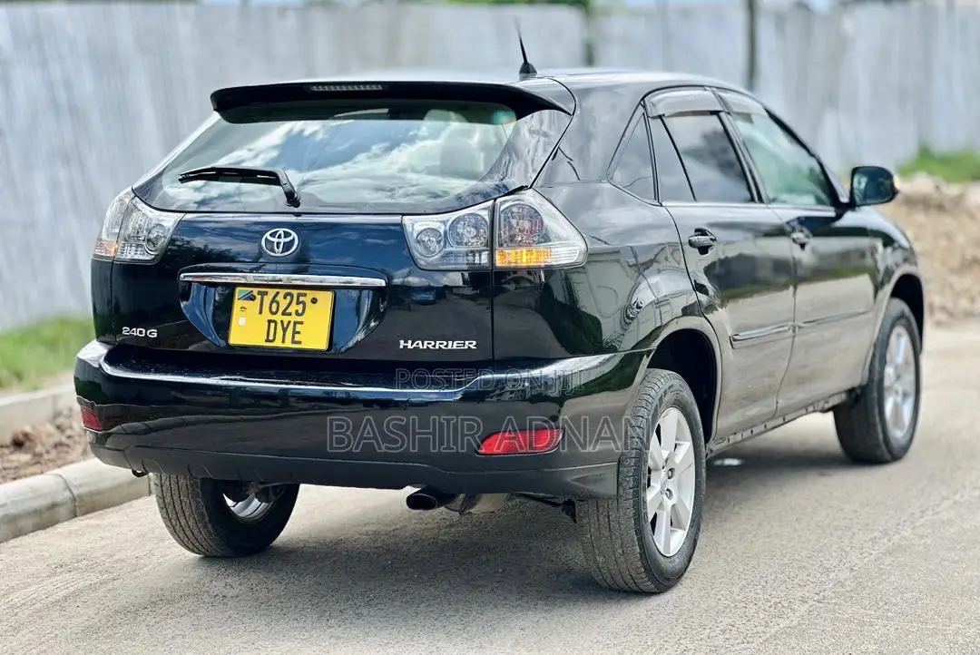 Toyota Harrier 2.4 2006 Black