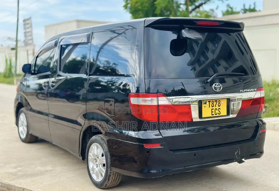 Toyota Alphard 2.4 Petrol FWD 2004 Black