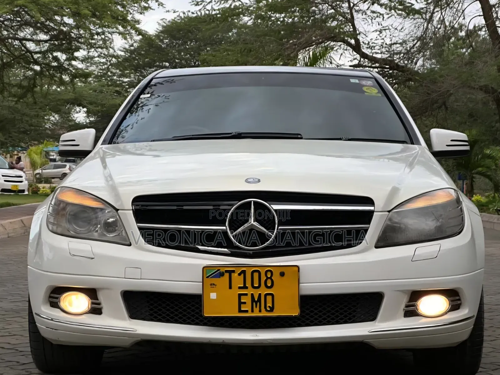 Mercedes-Benz C200 2010 White