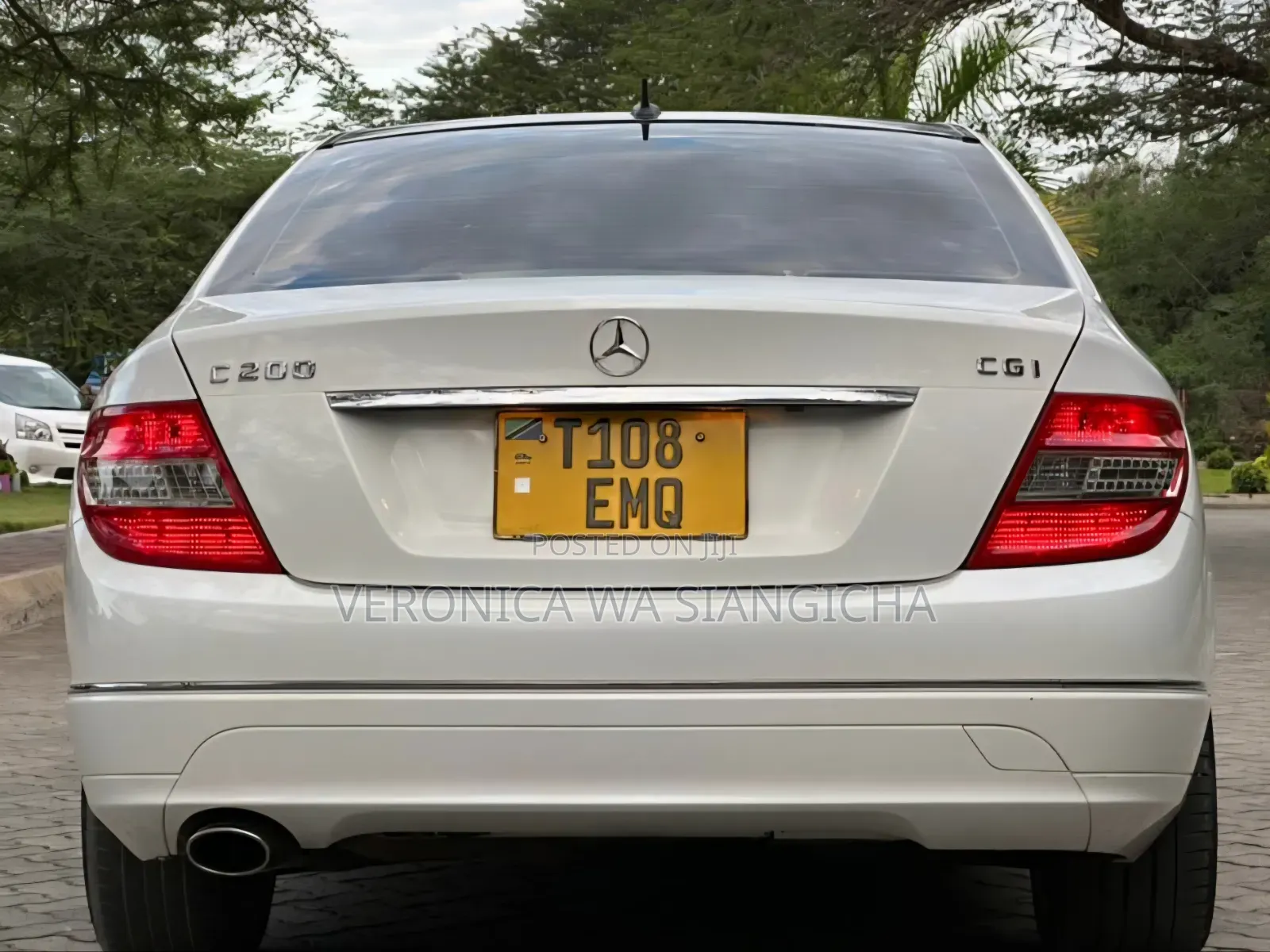 Mercedes-Benz C200 2010 White