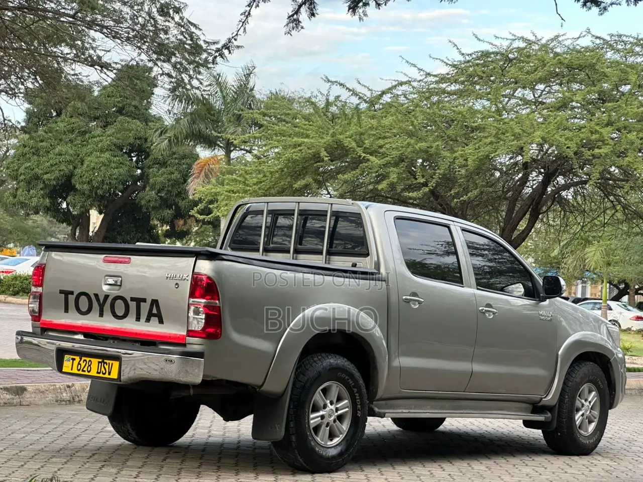 Toyota Hilux 2015 Silver