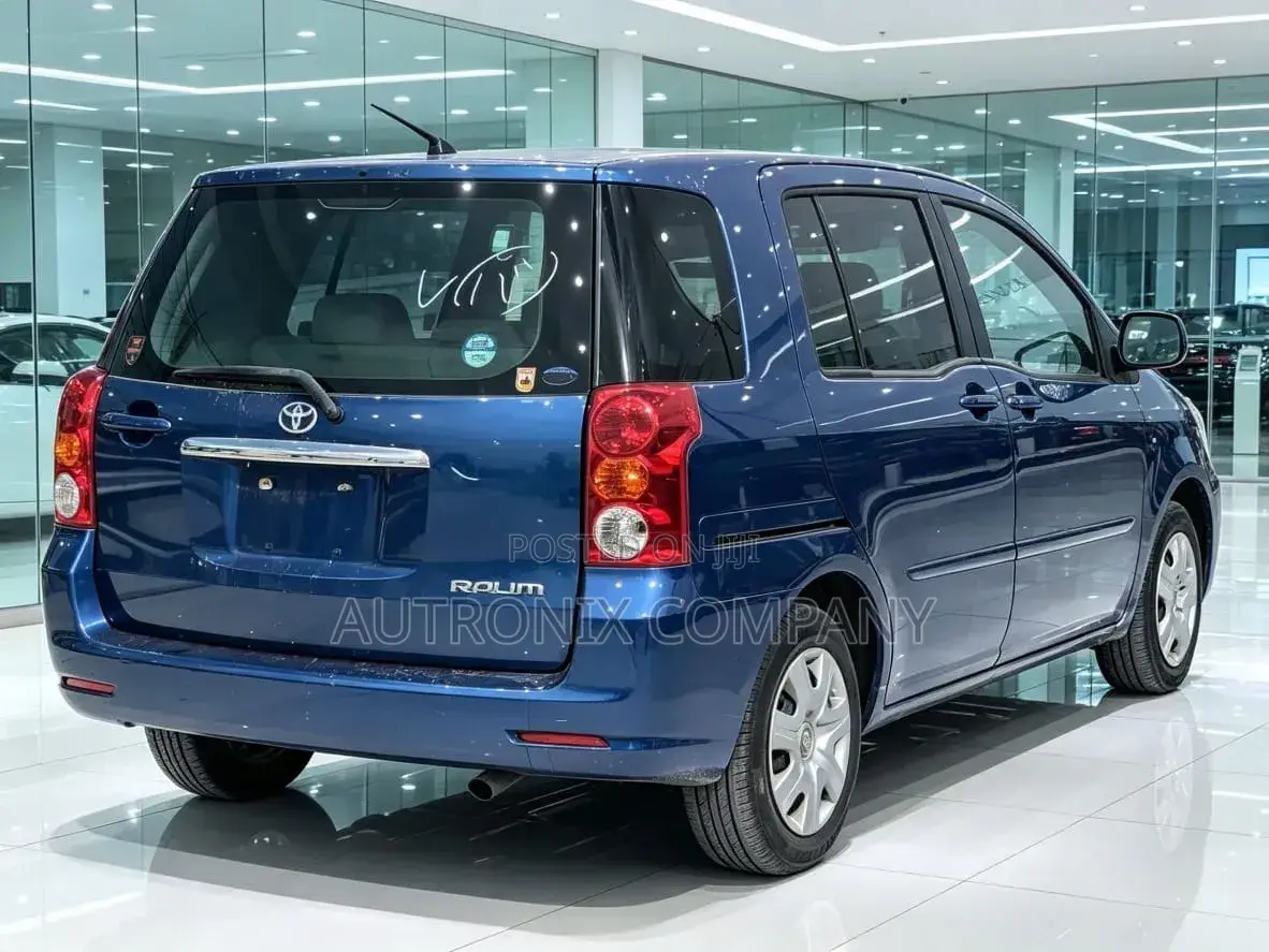 Toyota Raum 2003 Blue
