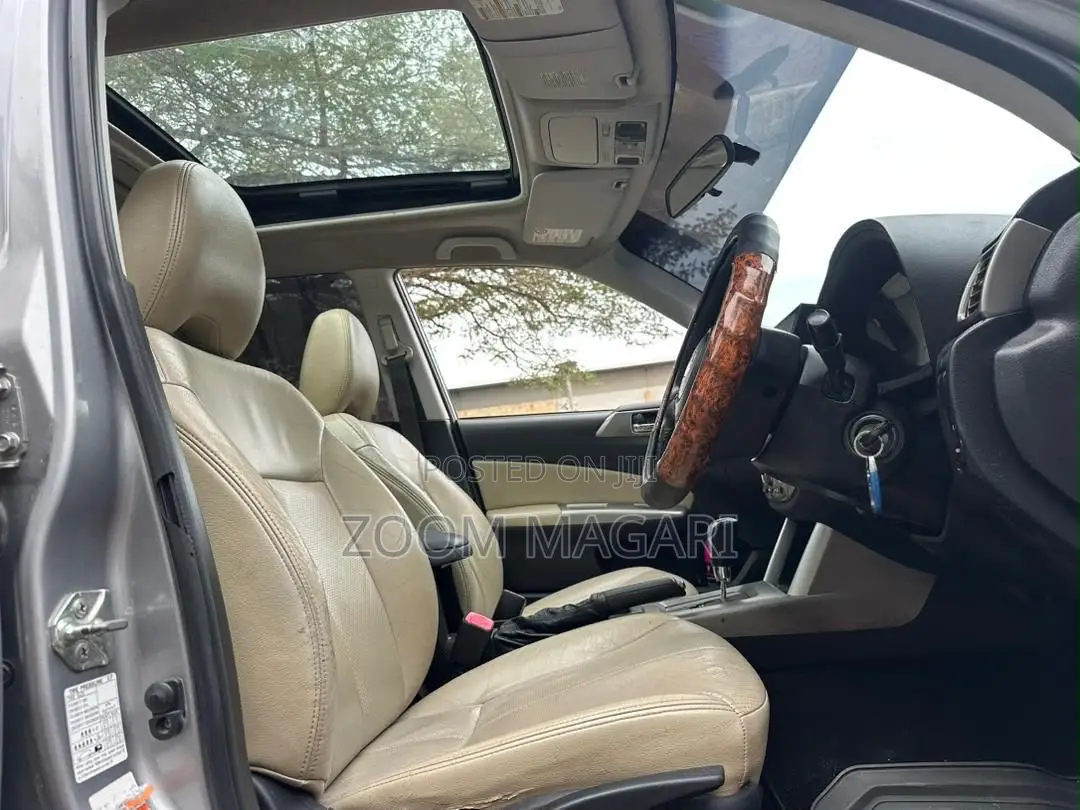 Subaru Forester 2010 Gray