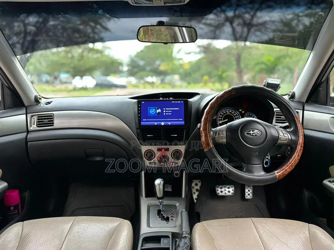 Subaru Forester 2010 Gray