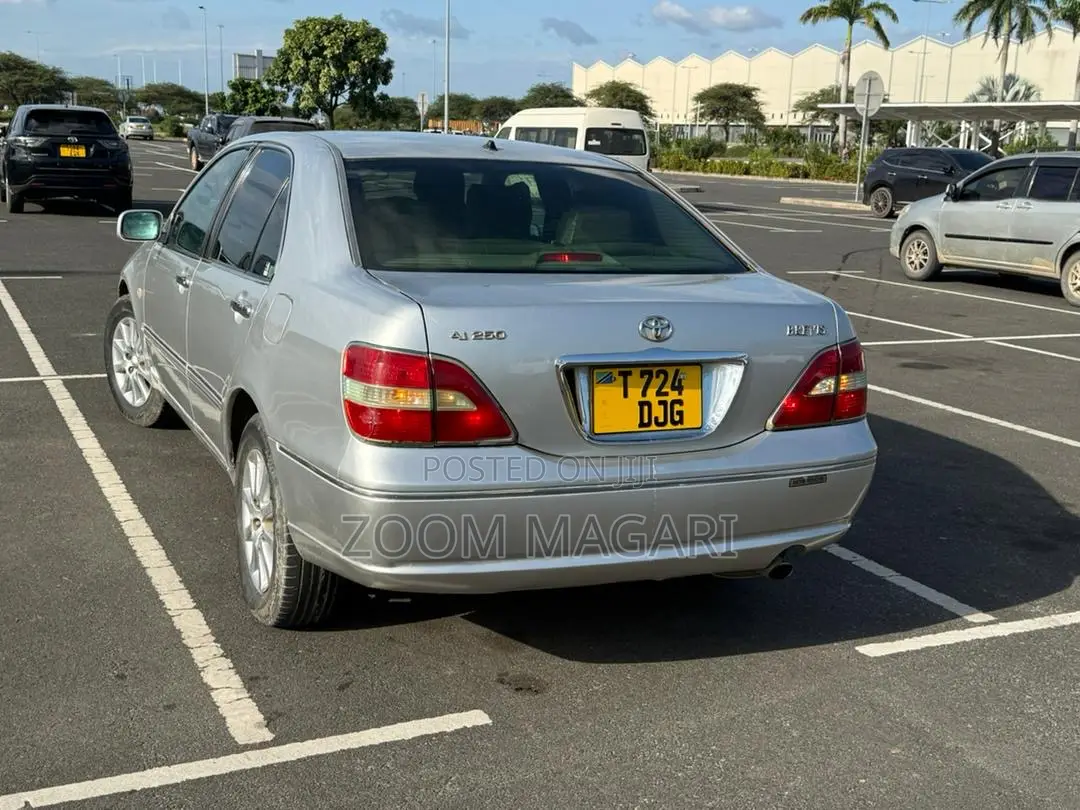 Toyota Brevis 2004 Silver
