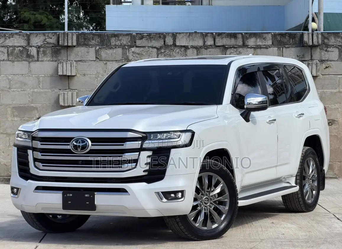 Toyota Land Cruiser 2024 White