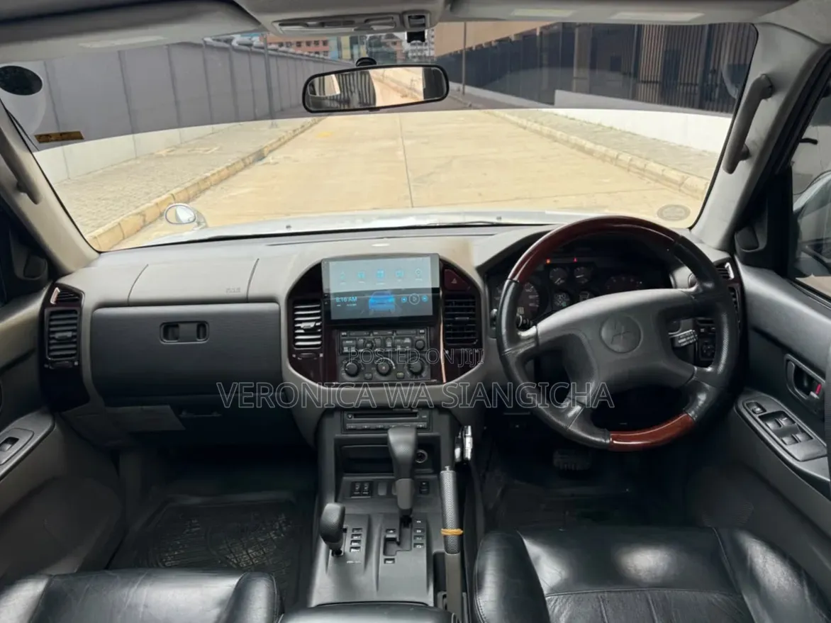 Mitsubishi Pajero 2000