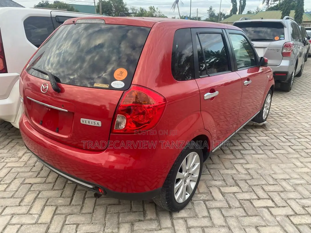 Mazda Verisa 2007 Red