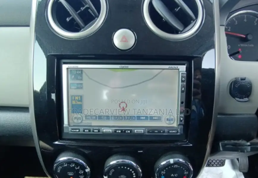 Mazda Verisa 2007 Red