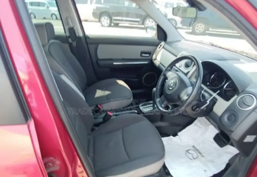 Mazda Verisa 2007 Red