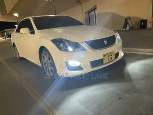 Toyota Crown 2009 White