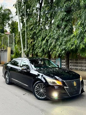 Toyota Crown 2013 Black