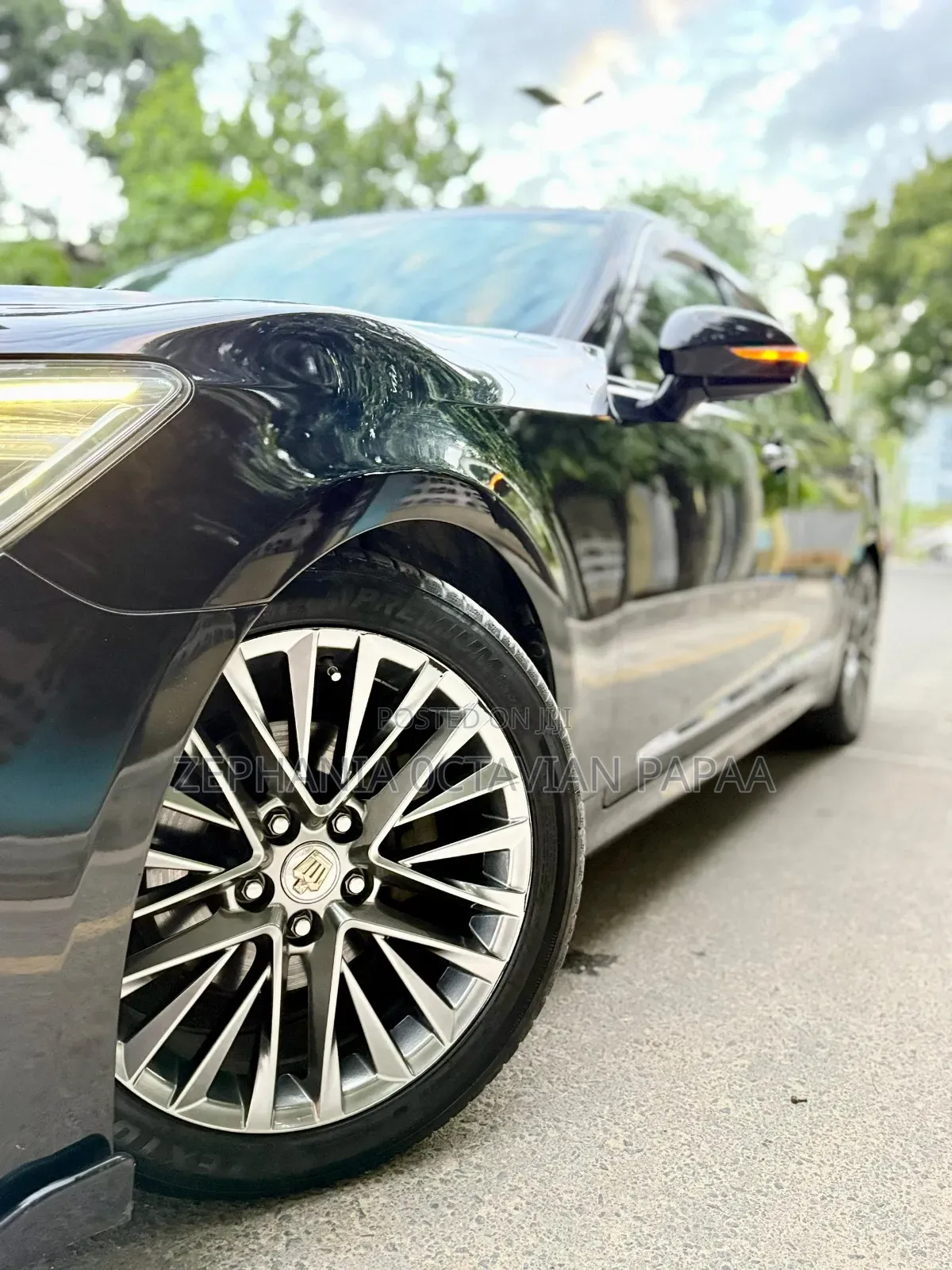 Toyota Crown 2013 Black