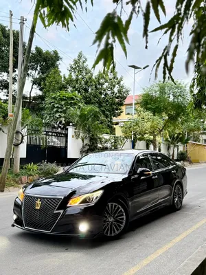 Toyota Crown 2013 Black