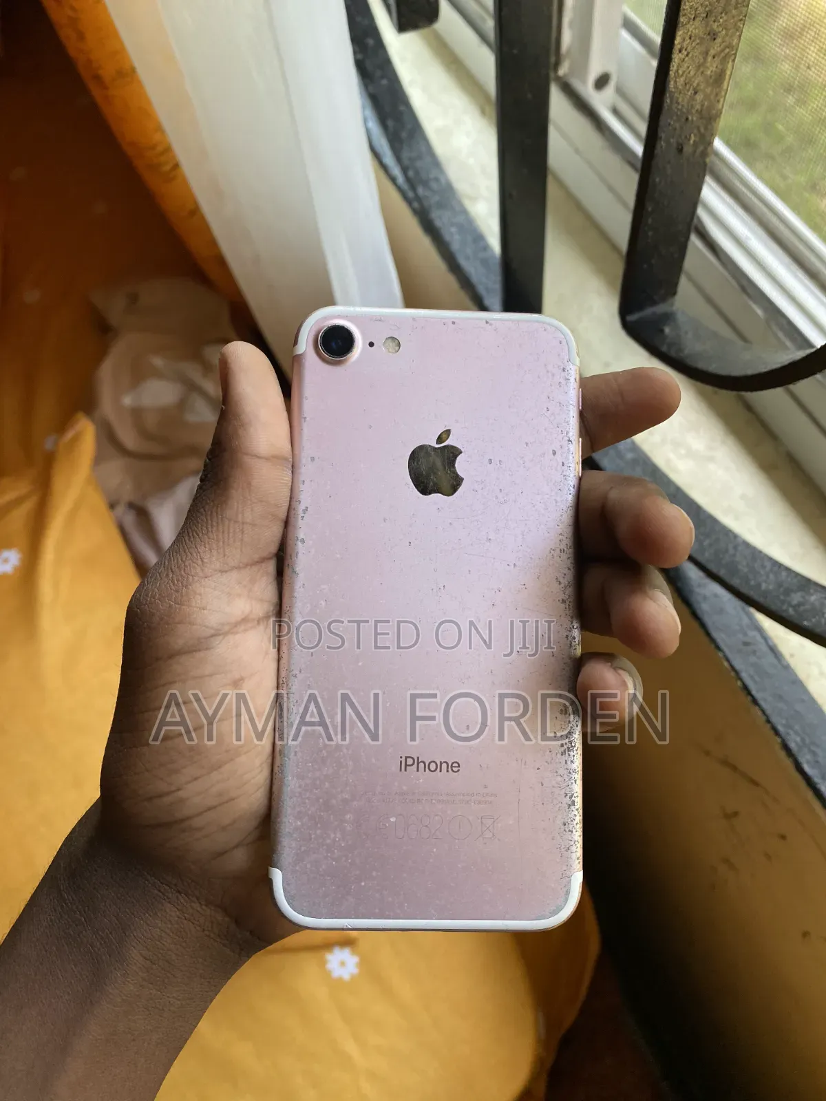 New Apple iPhone 7 32 GB Bronze