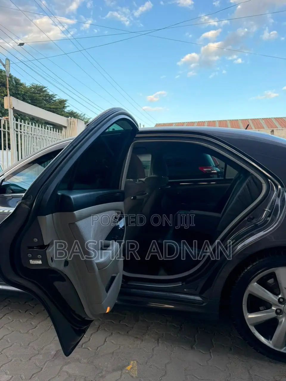 Toyota Crown 2005 Gray