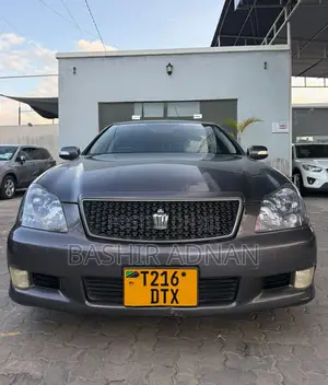 Toyota Crown 2005 Gray