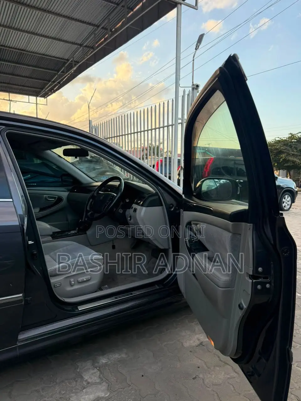 Toyota Crown 2005 Gray