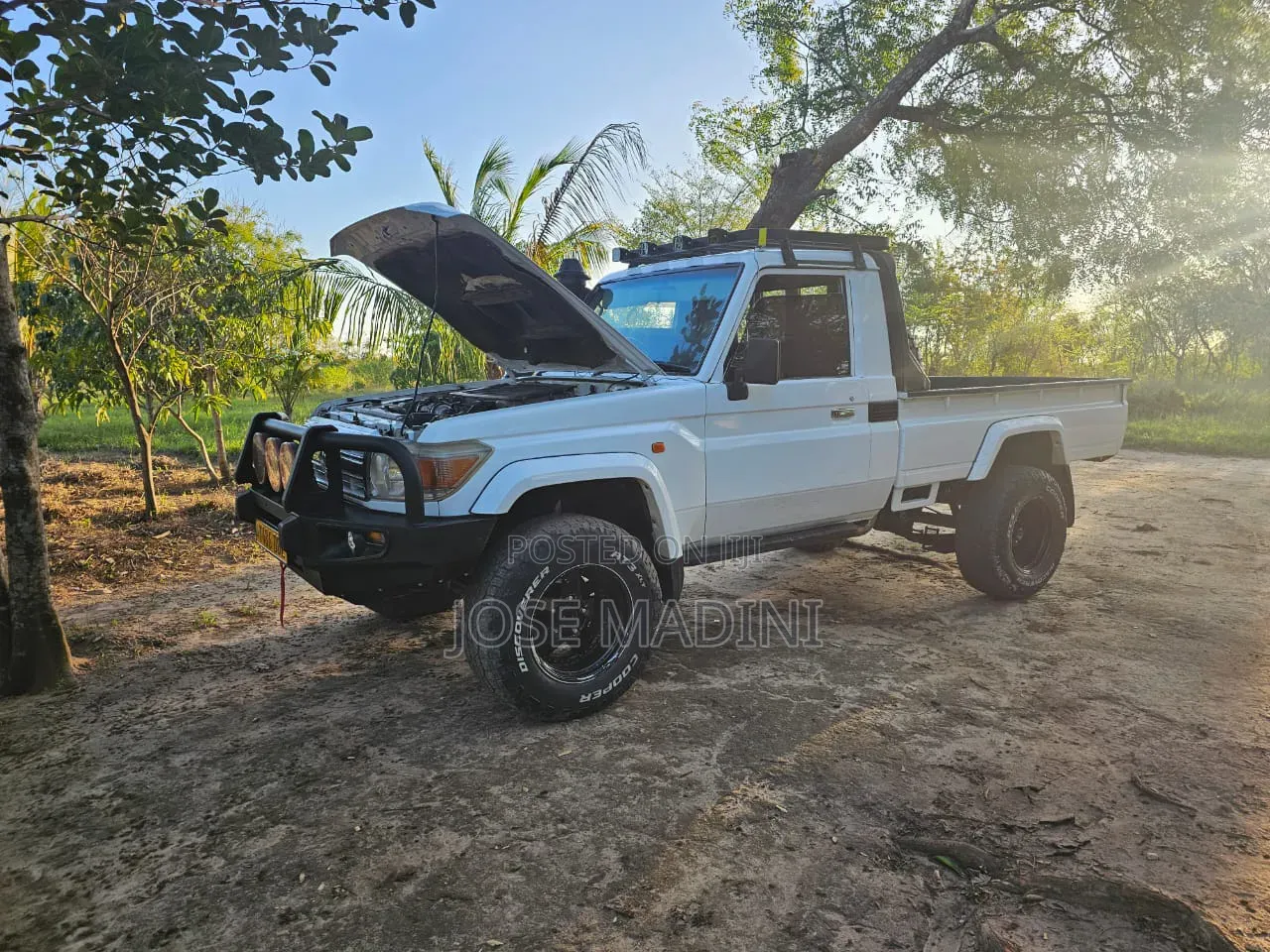 Toyota Land Cruiser 2009 White