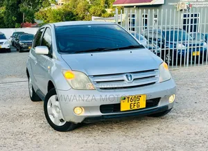 Toyota IST 2003 Beige