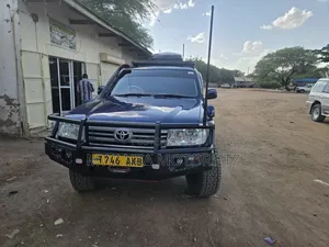 Toyota Land Cruiser 2006 Blue