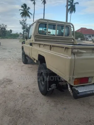 Toyota Land Cruiser 2003 Beige