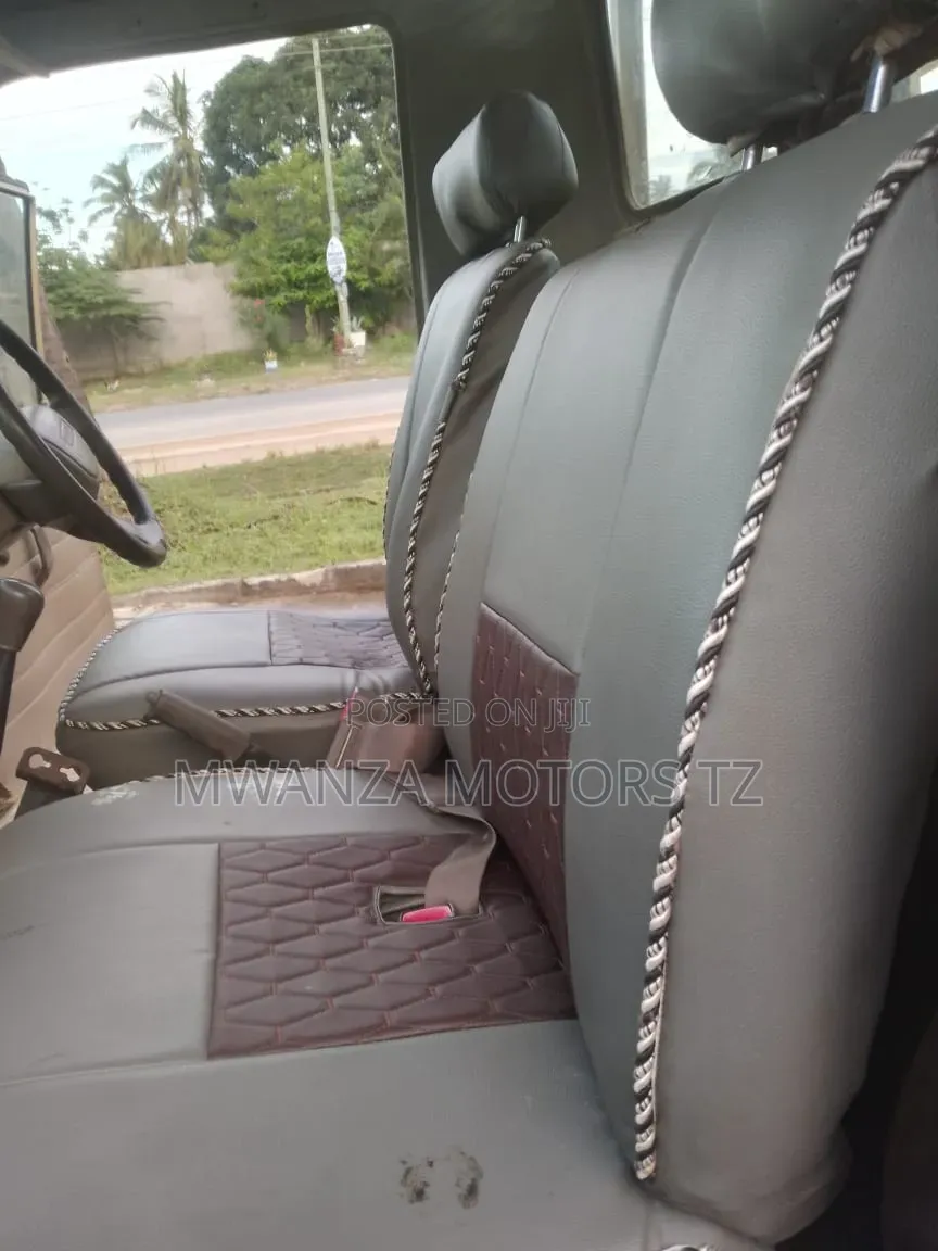 Toyota Land Cruiser 2003 Beige