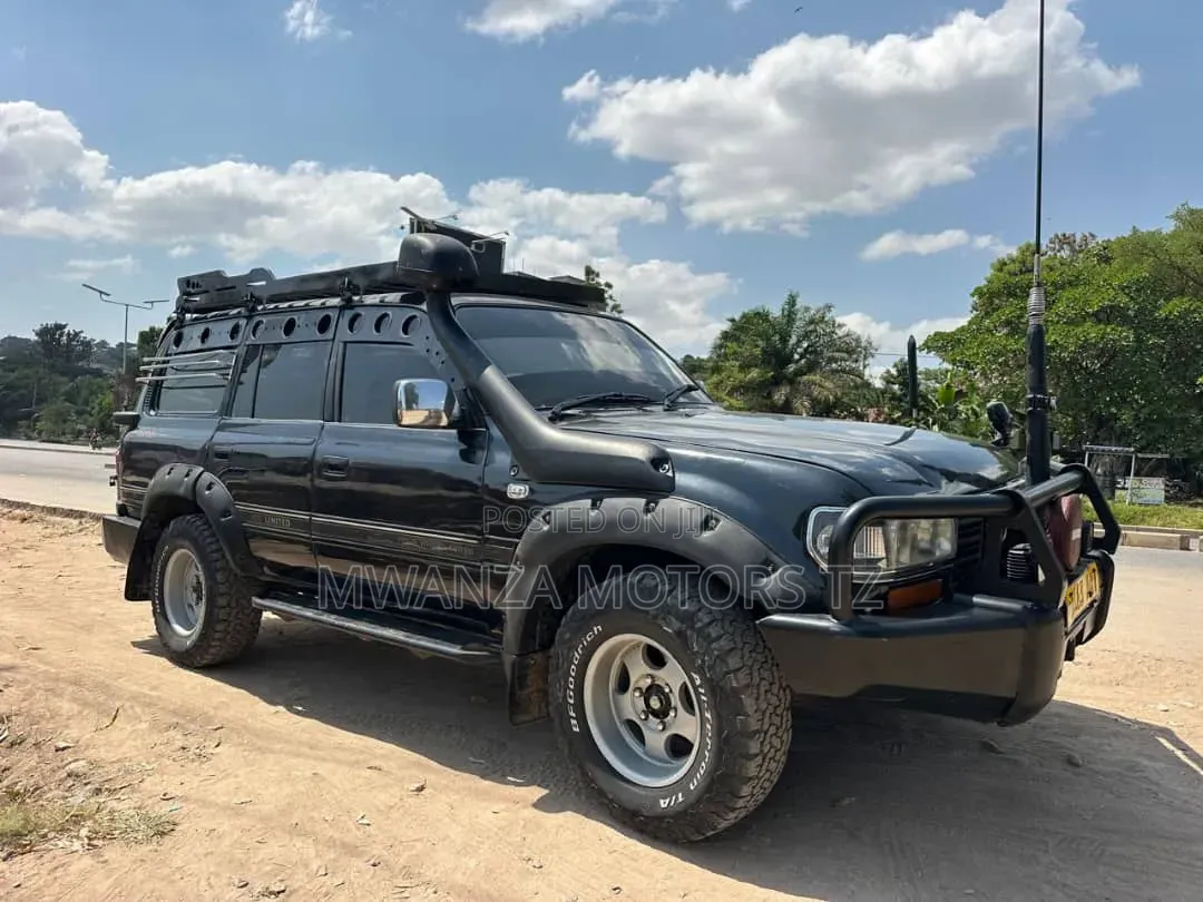Toyota Land Cruiser 2000 Black