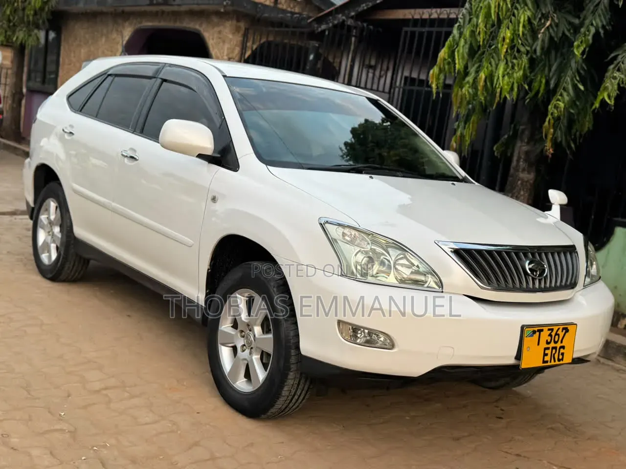 Toyota Harrier 2010 White