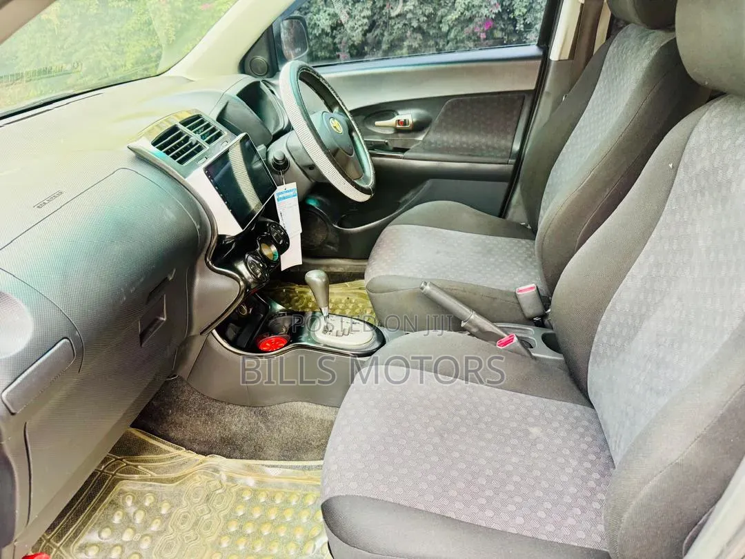 Toyota IST 2008 Black