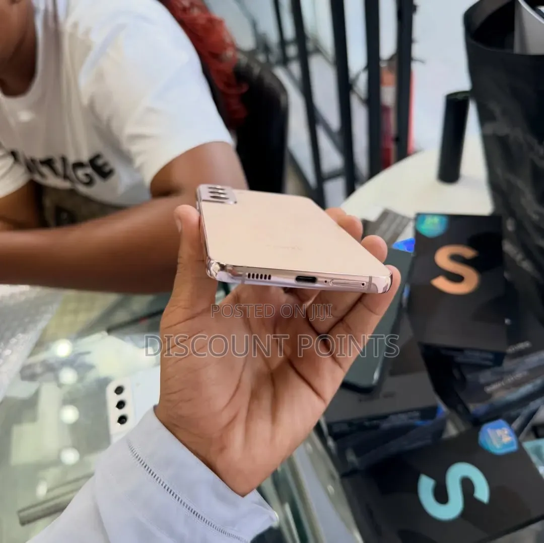 Samsung Galaxy S22+ 5G 128 GB Gold