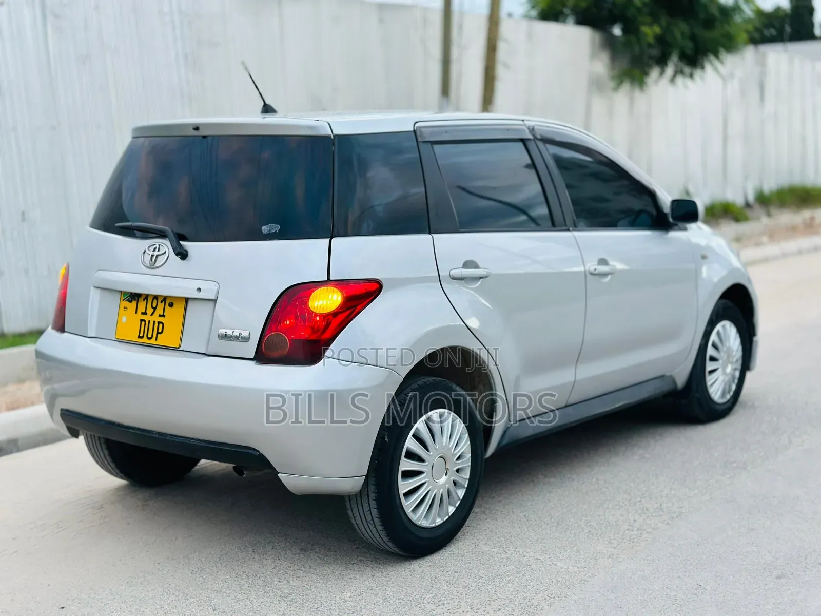 Toyota IST 2005 Silver