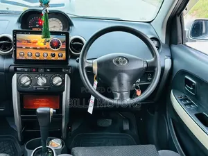 Toyota IST 2005 Silver