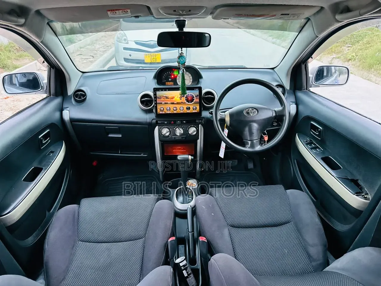 Toyota IST 2005 Silver