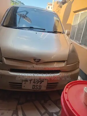 Toyota Fun Cargo 2003 Silver