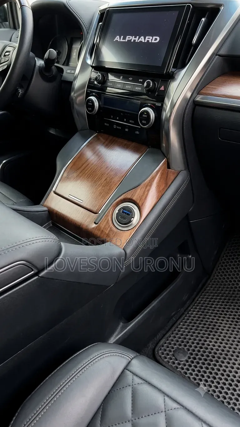 Standard Mini Car Charger