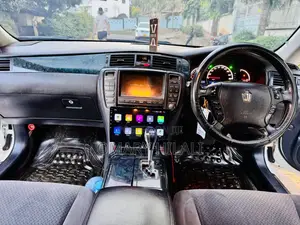 Toyota Crown 2006