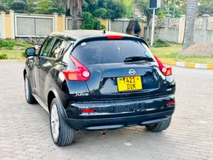 Nissan Juke 2012 Black