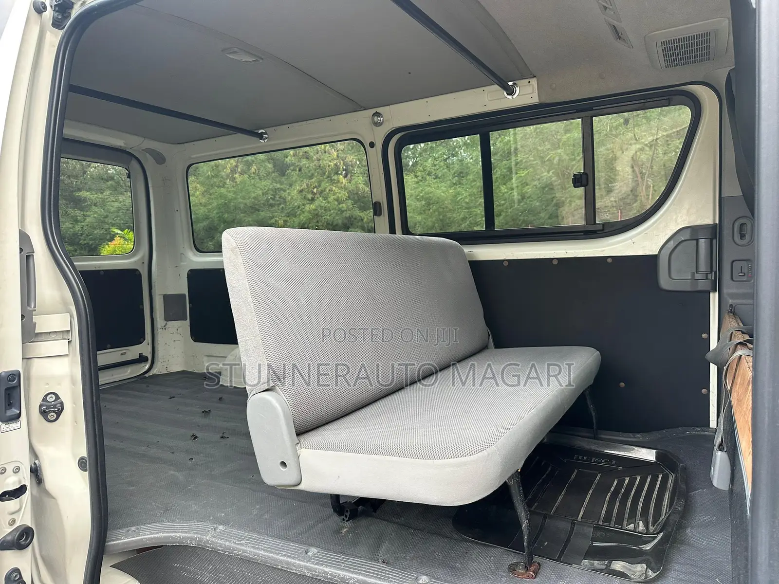 Toyota HiAce 2008 White