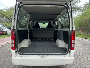 Toyota HiAce 2008 White