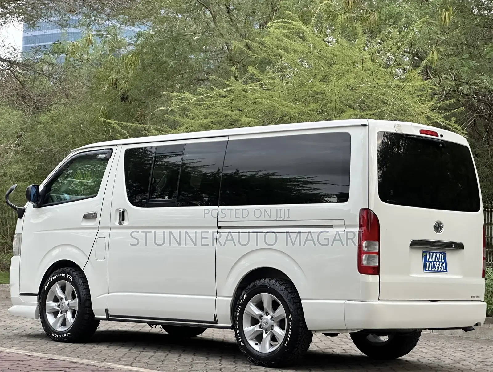 Toyota HiAce 2008 White